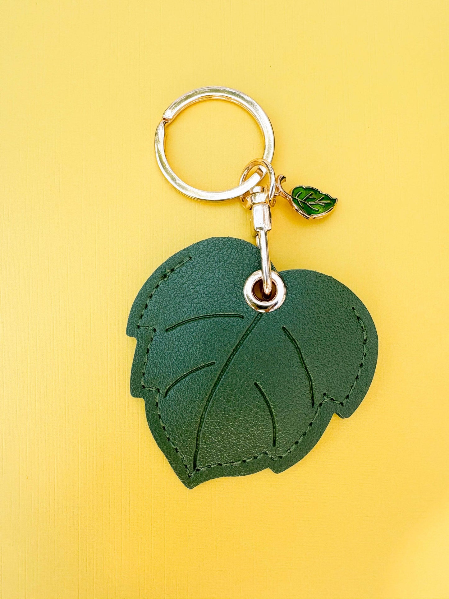 Green Leaf Vegan Leather AirTag Holder Keychain — Botanical AirTag Case with Charm - PACK OF JOY